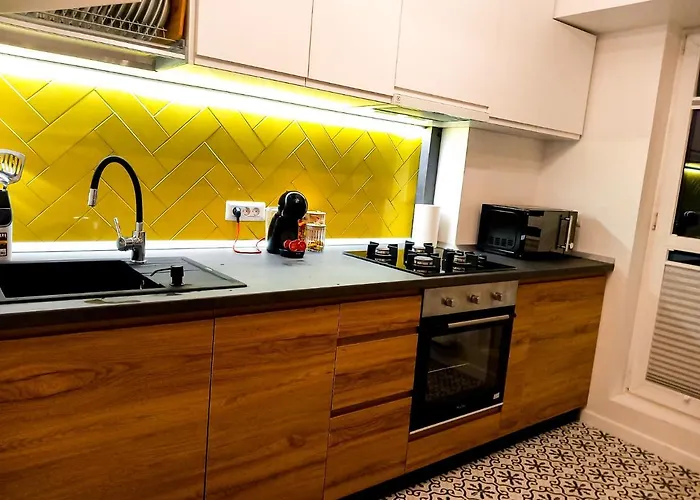 Timpuri Noi Studio With Self Check In Бухарест